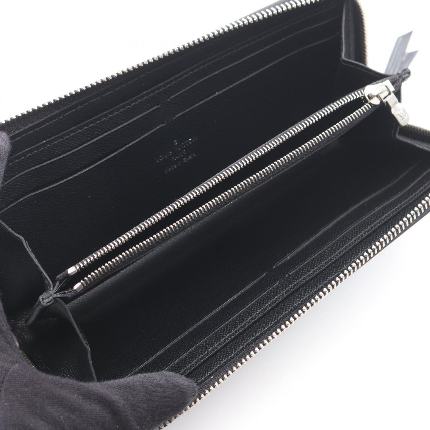 Louis Vuitton Round Wallet Portefeuille Clemence Epi Noir Leather — view 3