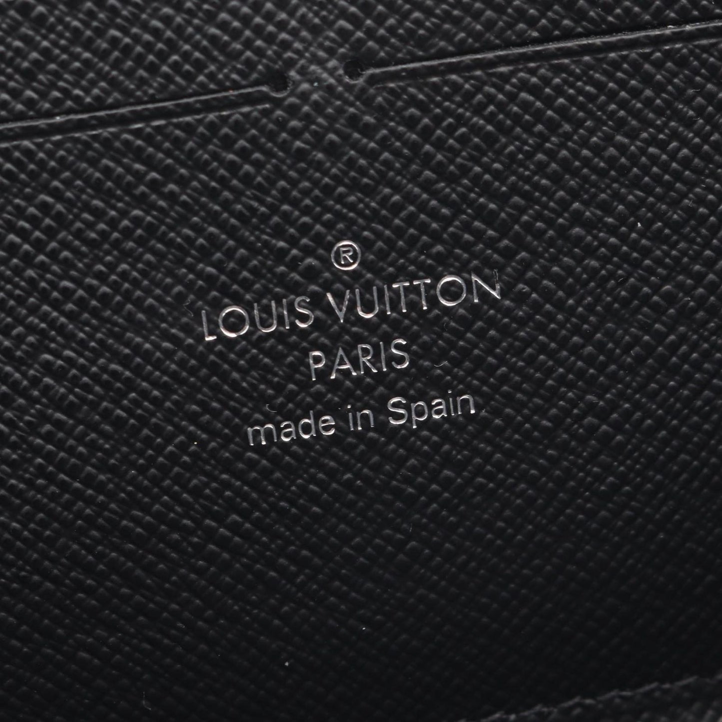 Louis Vuitton Round Wallet Portefeuille Clemence Epi Noir Leather — view 4