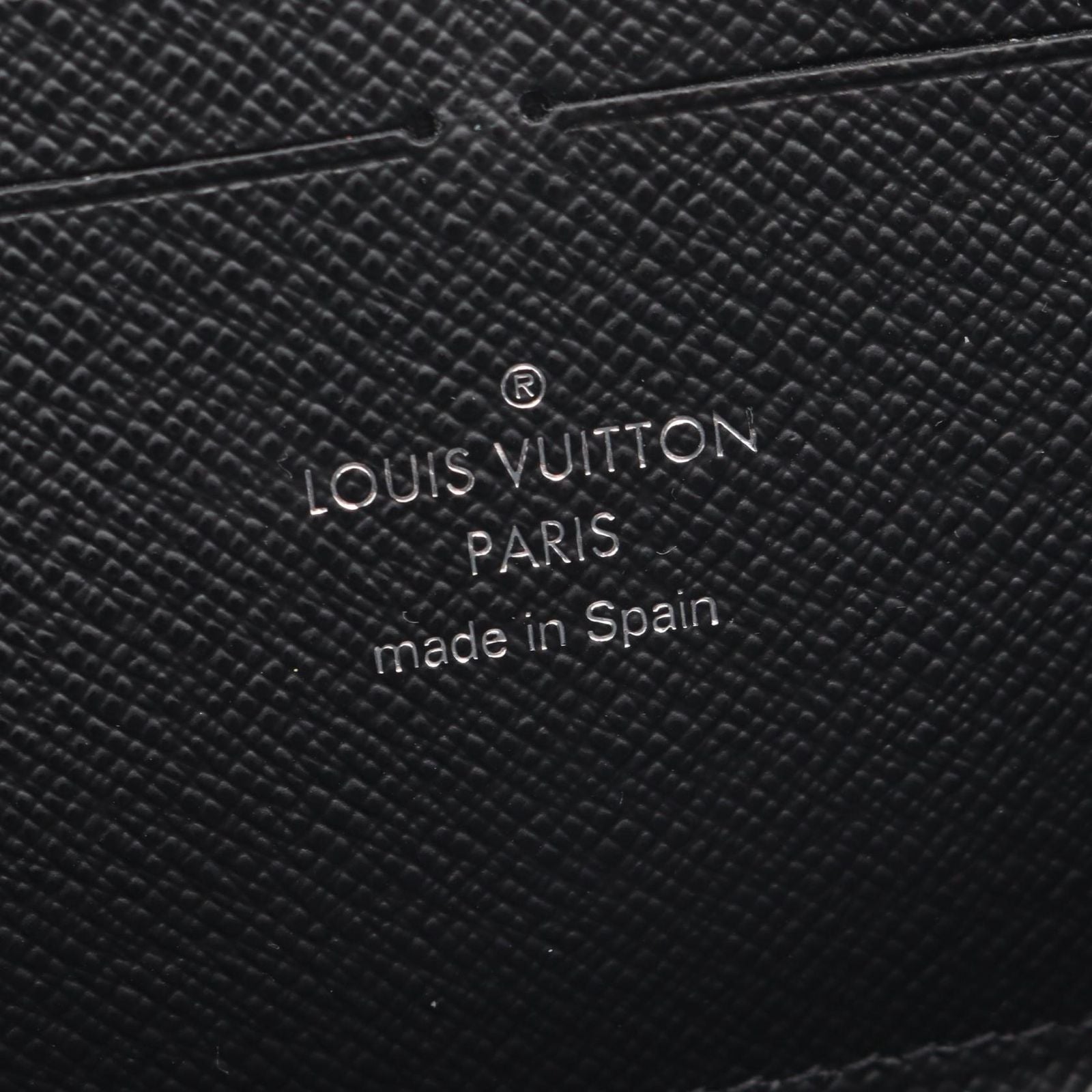 Louis Vuitton Round Wallet Portefeuille Clemence Epi Noir Leather — view 4