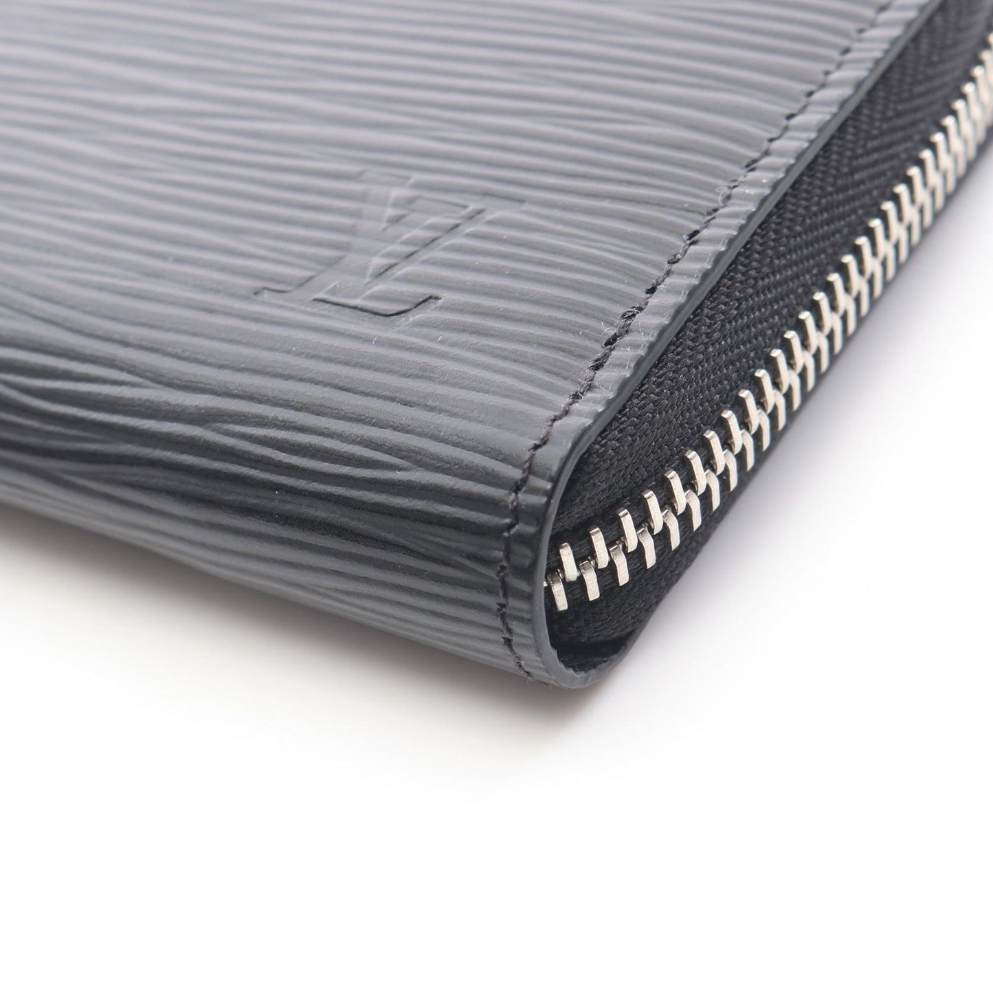 Louis Vuitton Round Wallet Portefeuille Clemence Epi Noir Leather — view 6