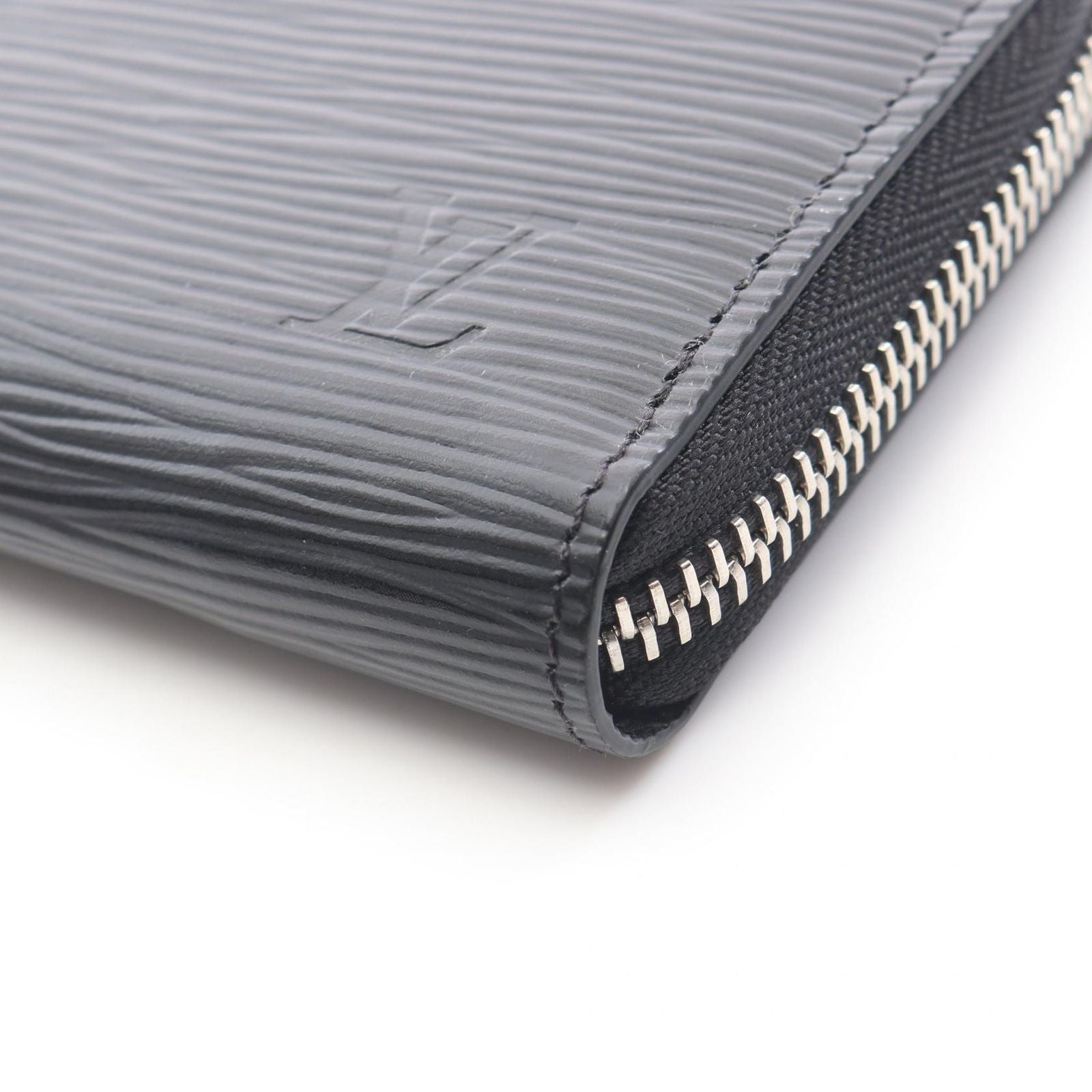 Louis Vuitton Round Wallet Portefeuille Clemence Epi Noir Leather — view 6