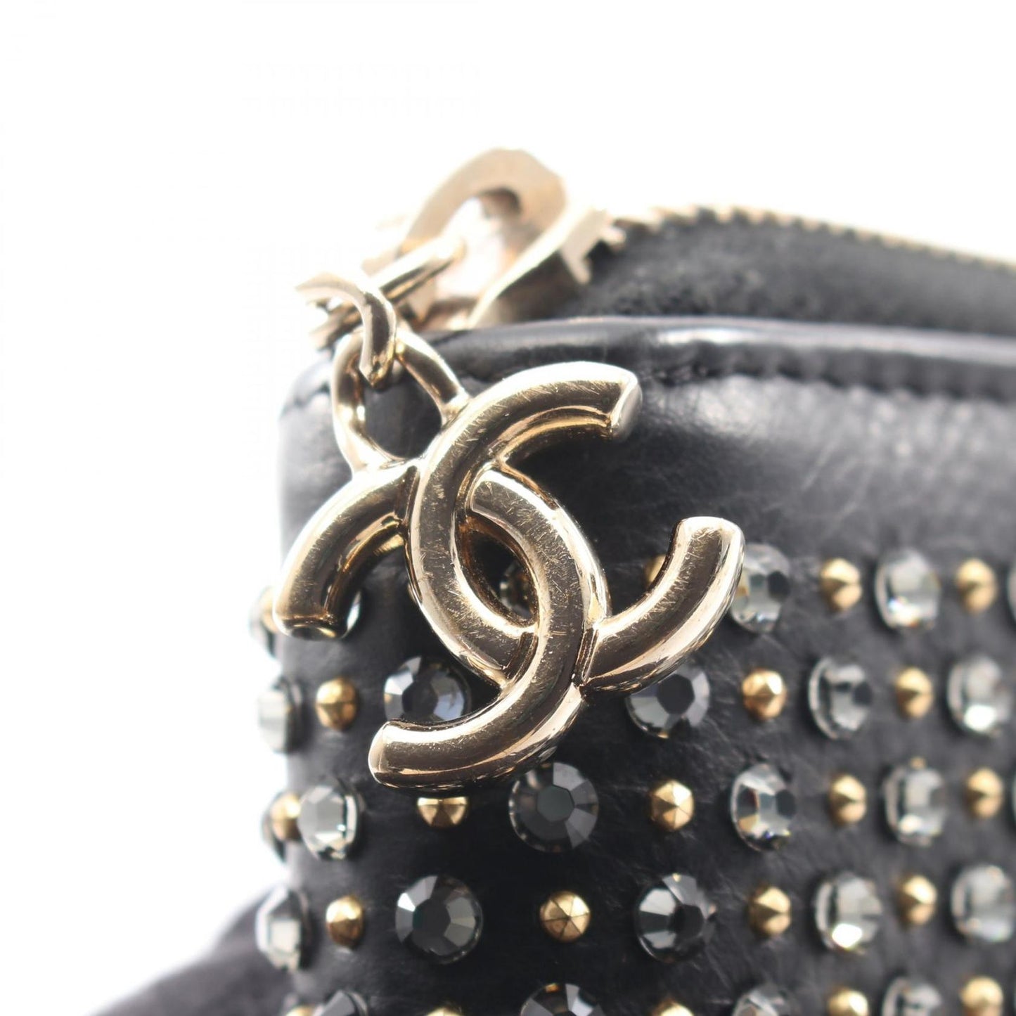 Chanel Round Wallet CC Logo Studs Black Leather — view 9