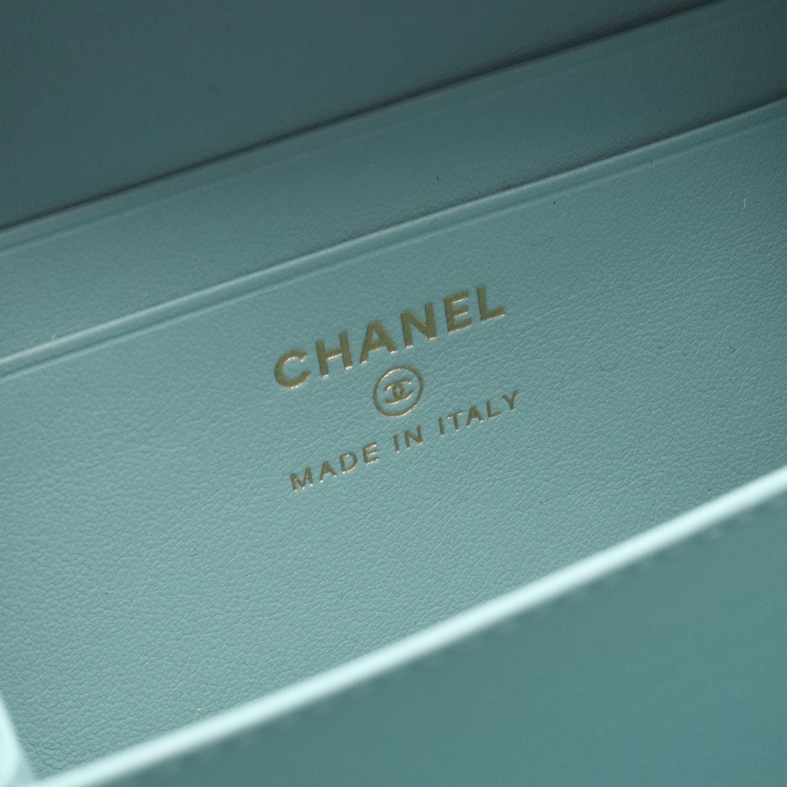 Chanel Shoulder Bag CC Filigree Mini Vanity Light Blue Caviar Leather CC — view 4