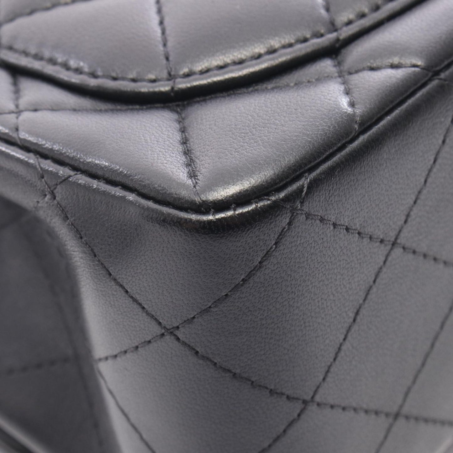 Chanel Shoulder Bag Mini Quilted Black Lambskin Chain — view 8