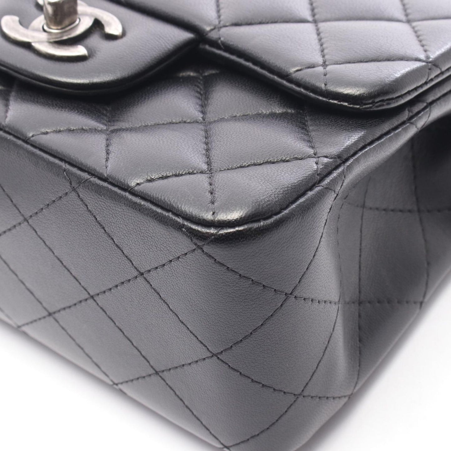 Chanel Shoulder Bag Mini Quilted Black Lambskin Chain — view 9