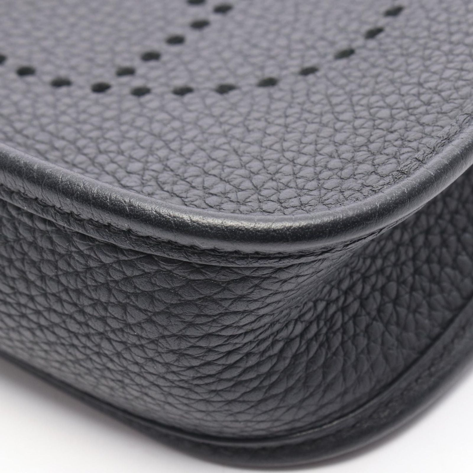 Hermes Shoulder Bag Evelyne TPM Black Amazon — view 6