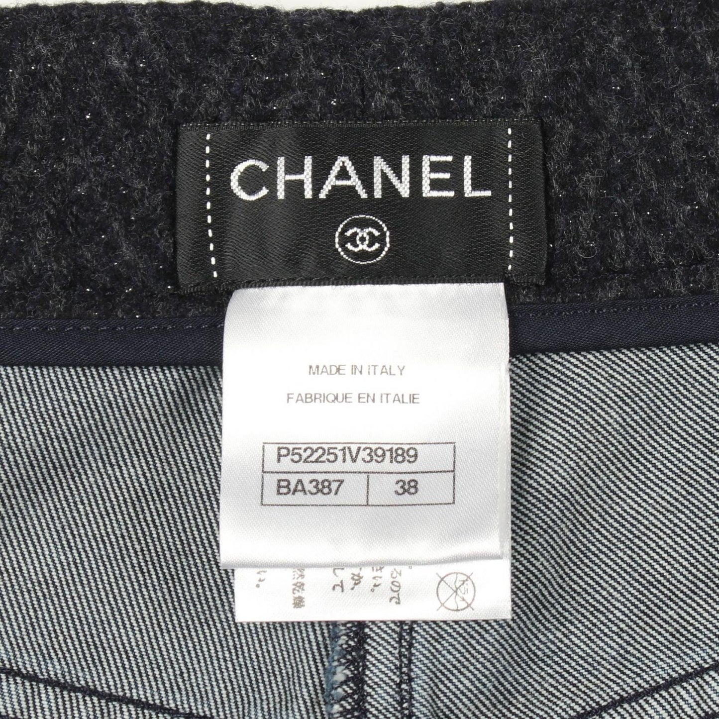 Chanel Denim Pants CC Logo Button Shorts Cotton — view 3