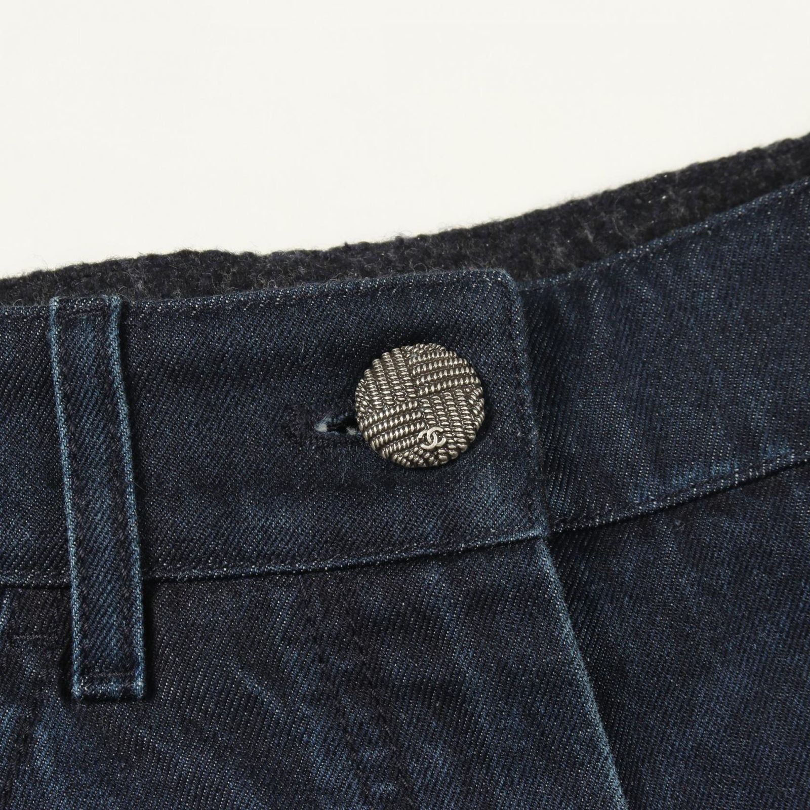 Chanel Denim Pants CC Logo Button Shorts Cotton — view 6