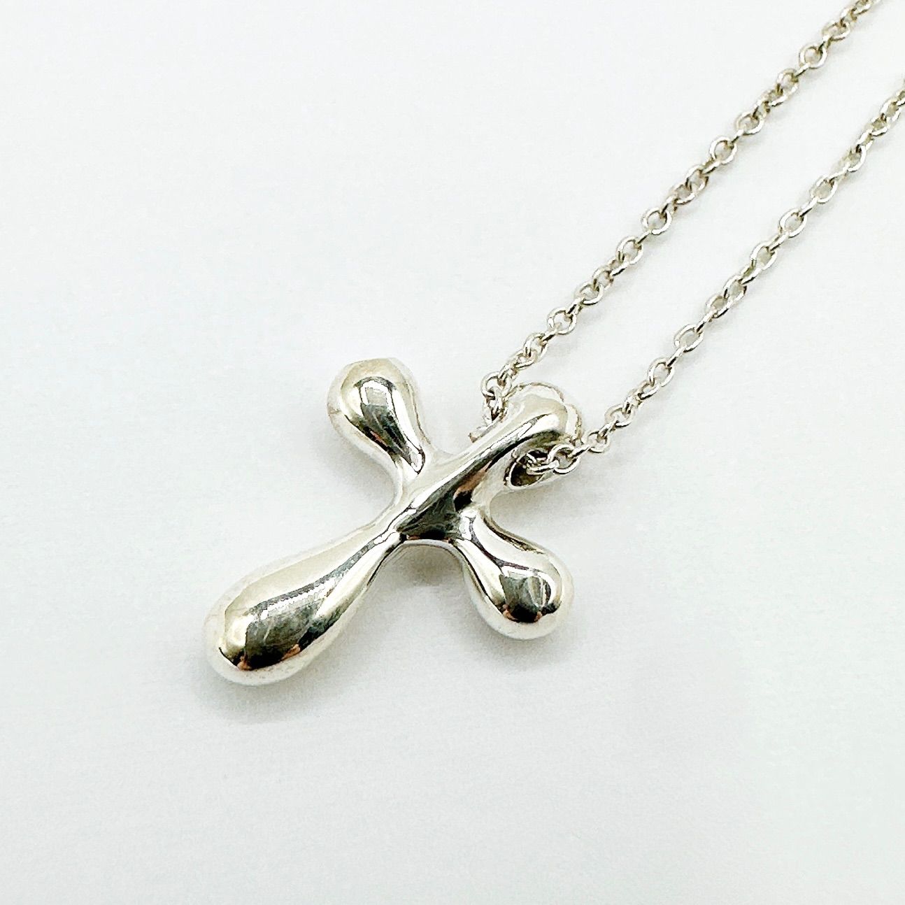 Tiffany & Co Cross Silver Necklace 45 cm — view 2