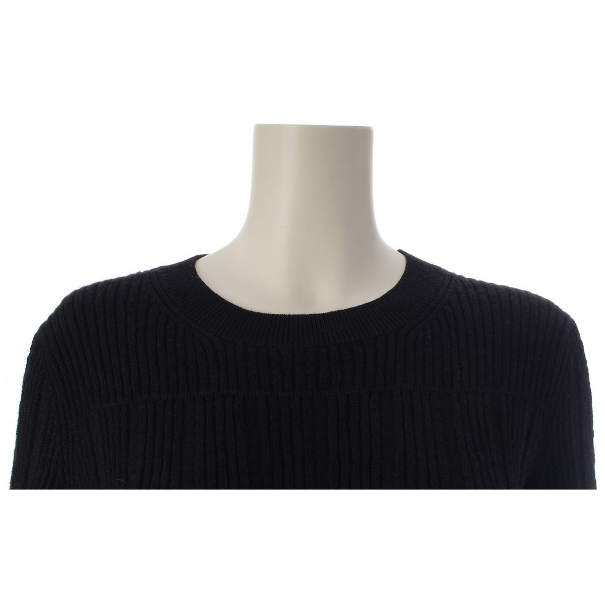 Chanel CC Logo Charm Short Sleeve Knit Dress Black 36 — view 5