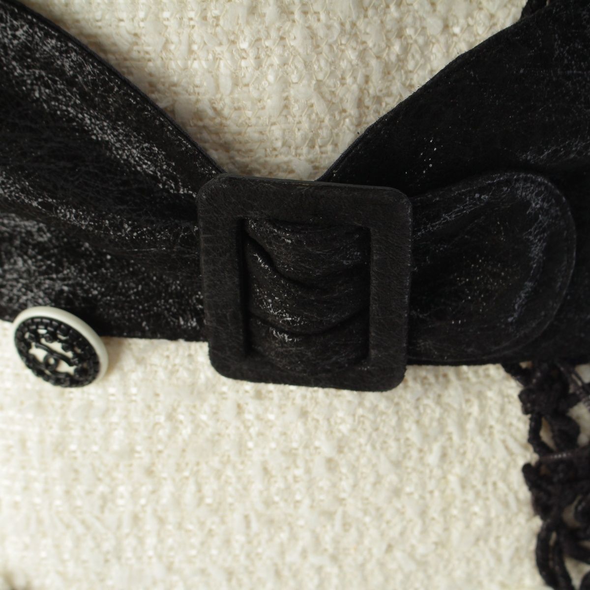 Chanel Bijou Here Button Double Breasted Tweed jacket White Black 34 — view 7