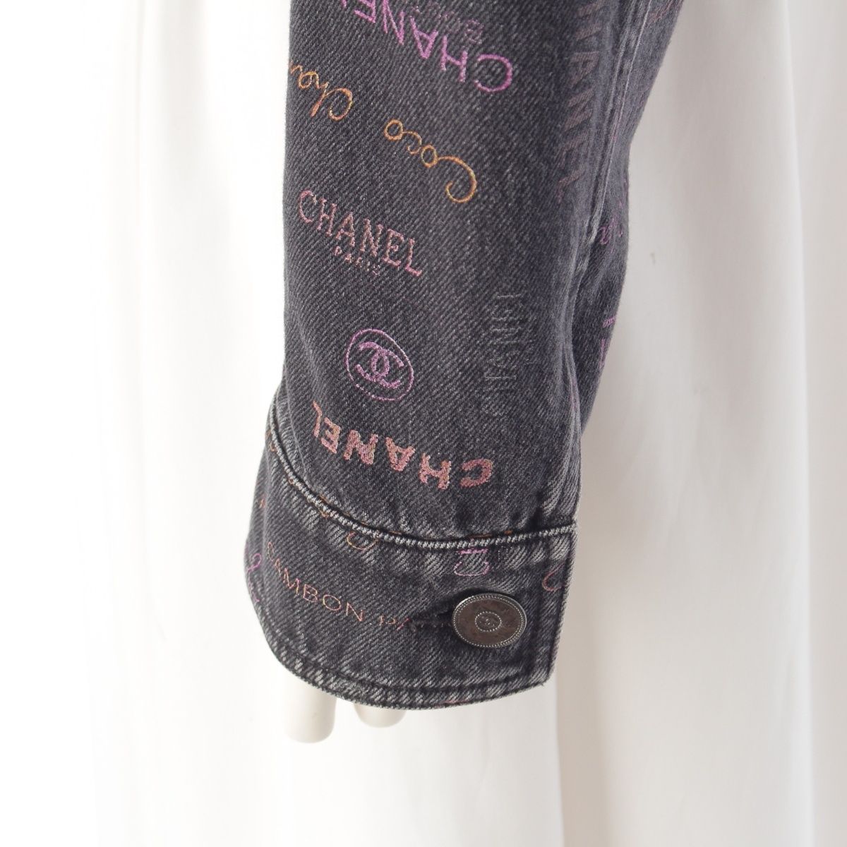 Chanel CC Logo Multi Print Denim Jacket Black Multicolor 36 — view 7