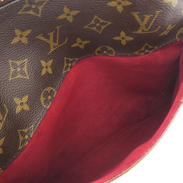 Louis Vuitton Monogram Cousin GM Messenger — view 8