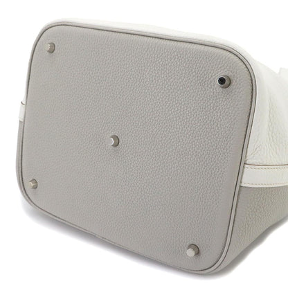 Hermes Picotin Lock Kazak 26 GM Hand Bag Taurillon Clemence Blanc Pearl Gray — view 4