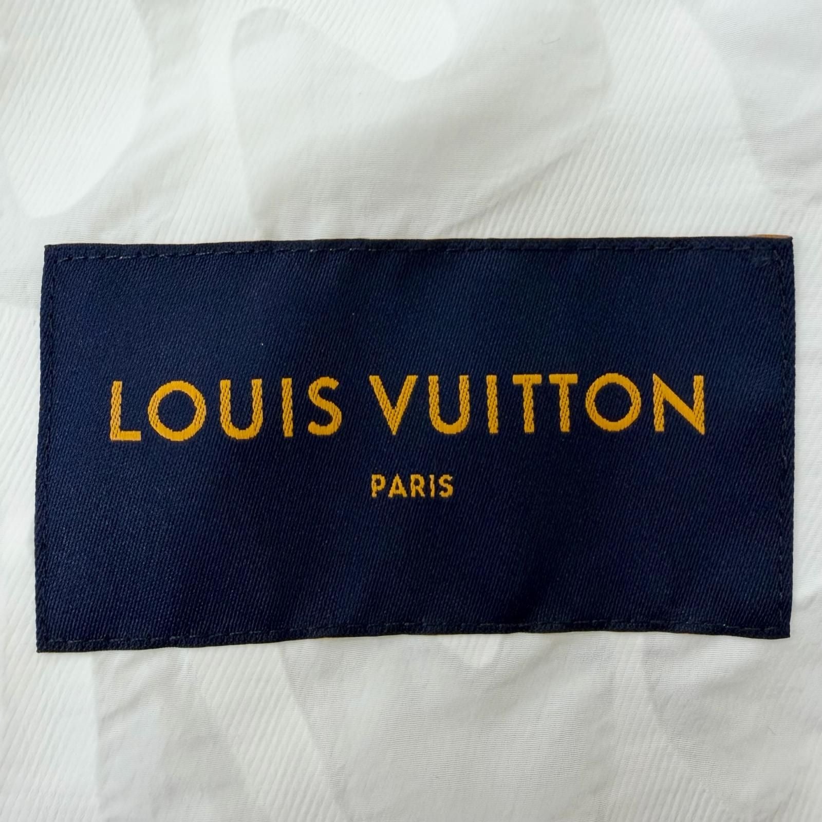 Louis Vuitton Logo Allover Pattern Packable Light Zip Up Jacket Hoodie White 48 — view 9