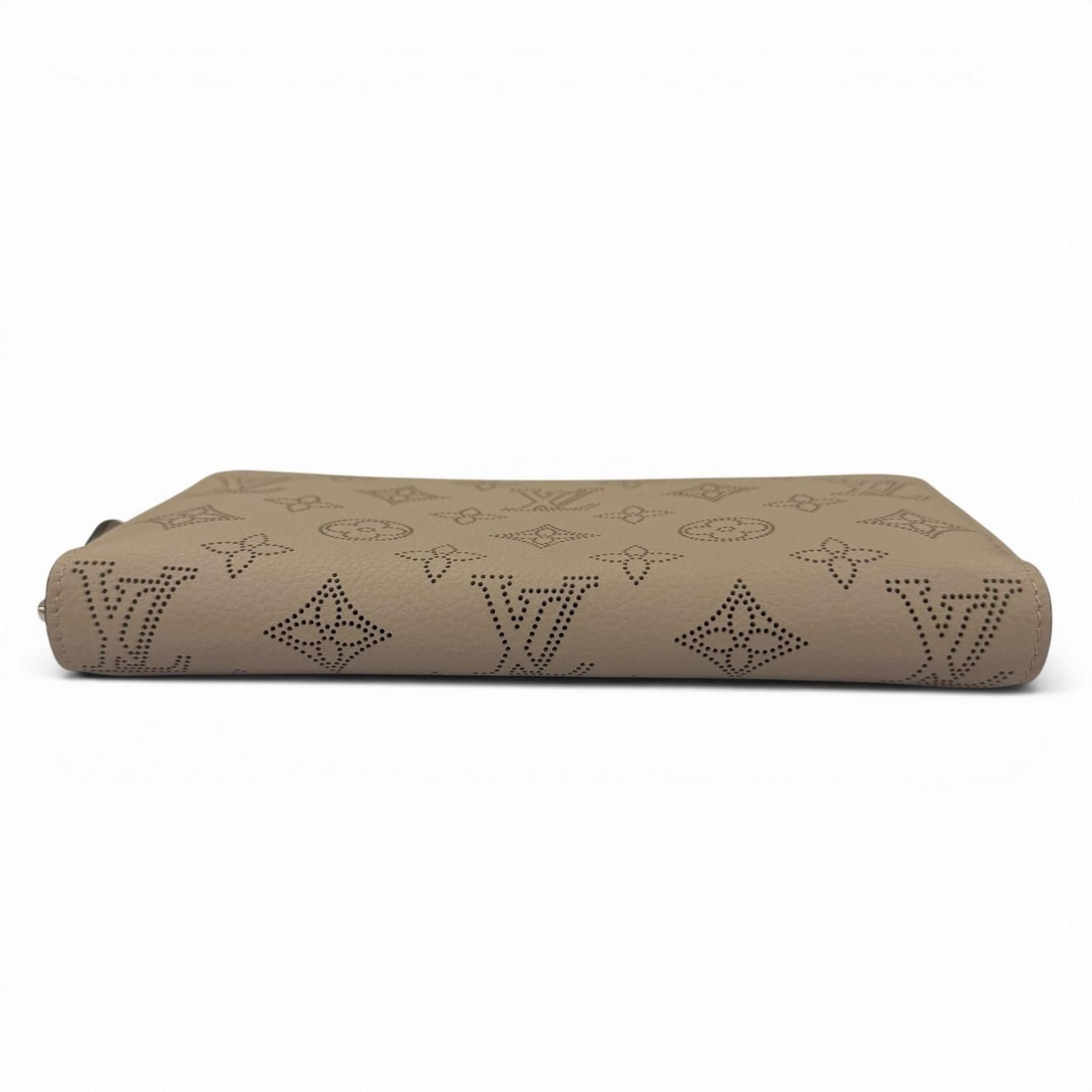 Louis Vuitton Zippy Wallet Mahina Leather Gare Monogram Zip Around — view 4