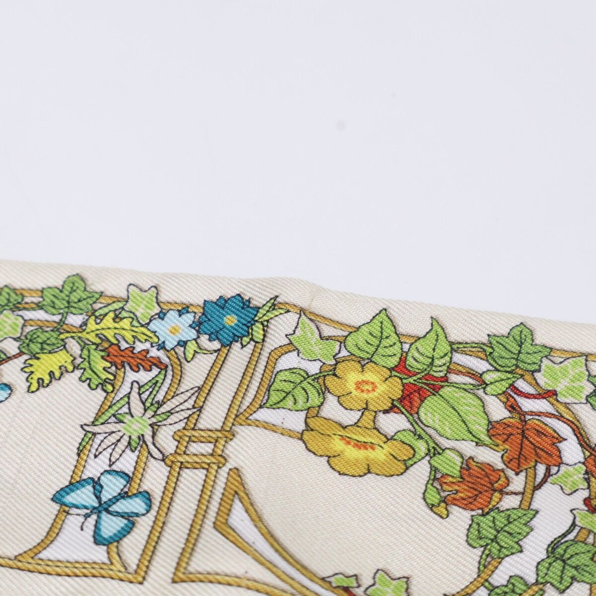 Gucci GG Flora Silk Scarf — view 5