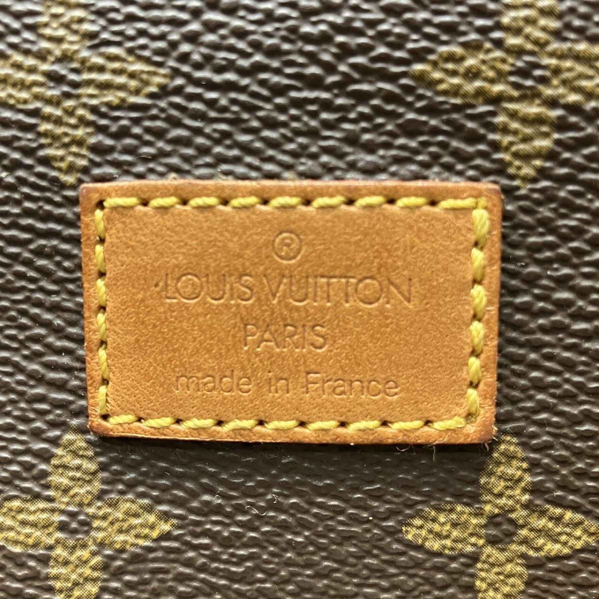 Louis Vuitton Saumur 30 Monogram Shoulder Bag Canvas — view 4