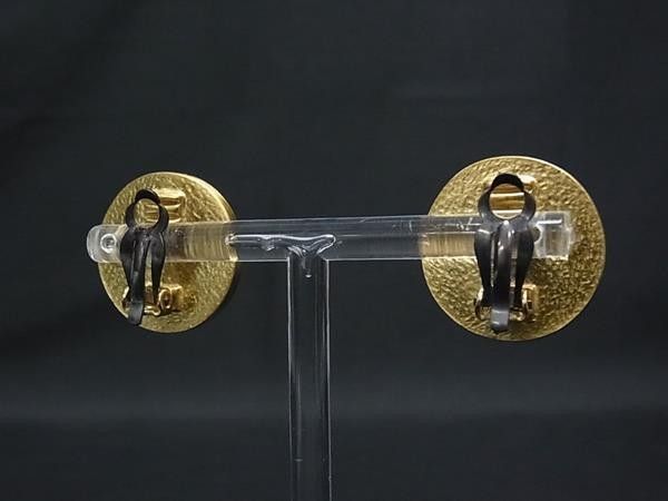 Chanel Earrings CC Logo Gold Orange Metal Clip on — view 2