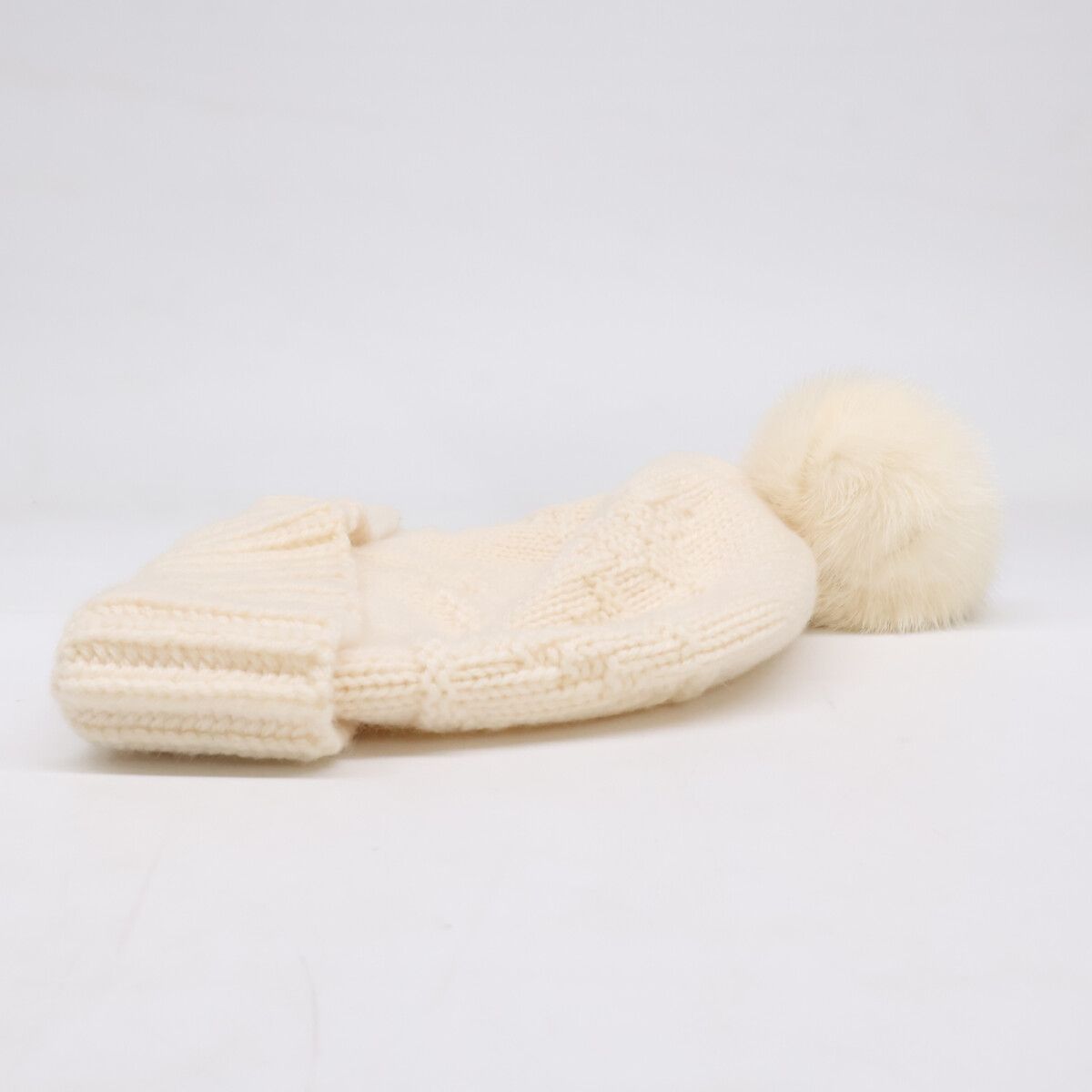 Louis Vuitton Logo Mink Cashmere Knit — view 2
