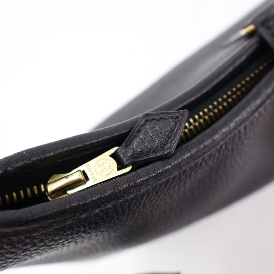 Hermes Trim 31 Black Leather Shoulder — view 5