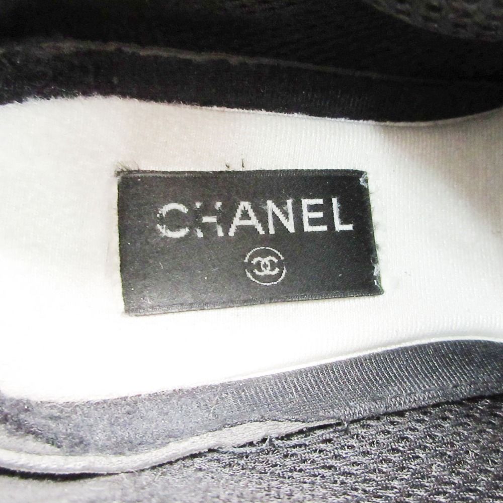 Chanel Sneakers CC Logo Stitch Shoes White — view 5