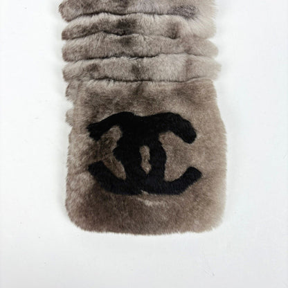 Chanel CC Logo Shawl Scarf Rabbit Fur Ori Rug Cashmere Brown White — view 4