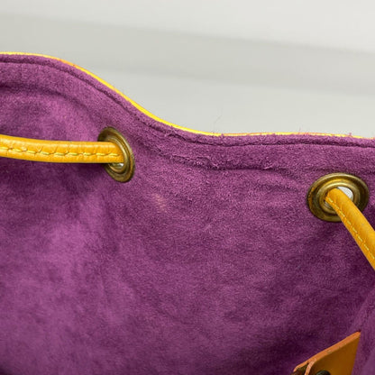 Louis Vuitton Drawstring Shoulder Bag Epi Tassiri Yellow — view 7