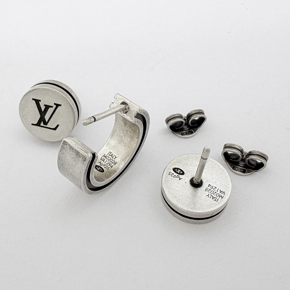 Louis Vuitton LV Terra Earrings 925 Sterling Silver — view 3