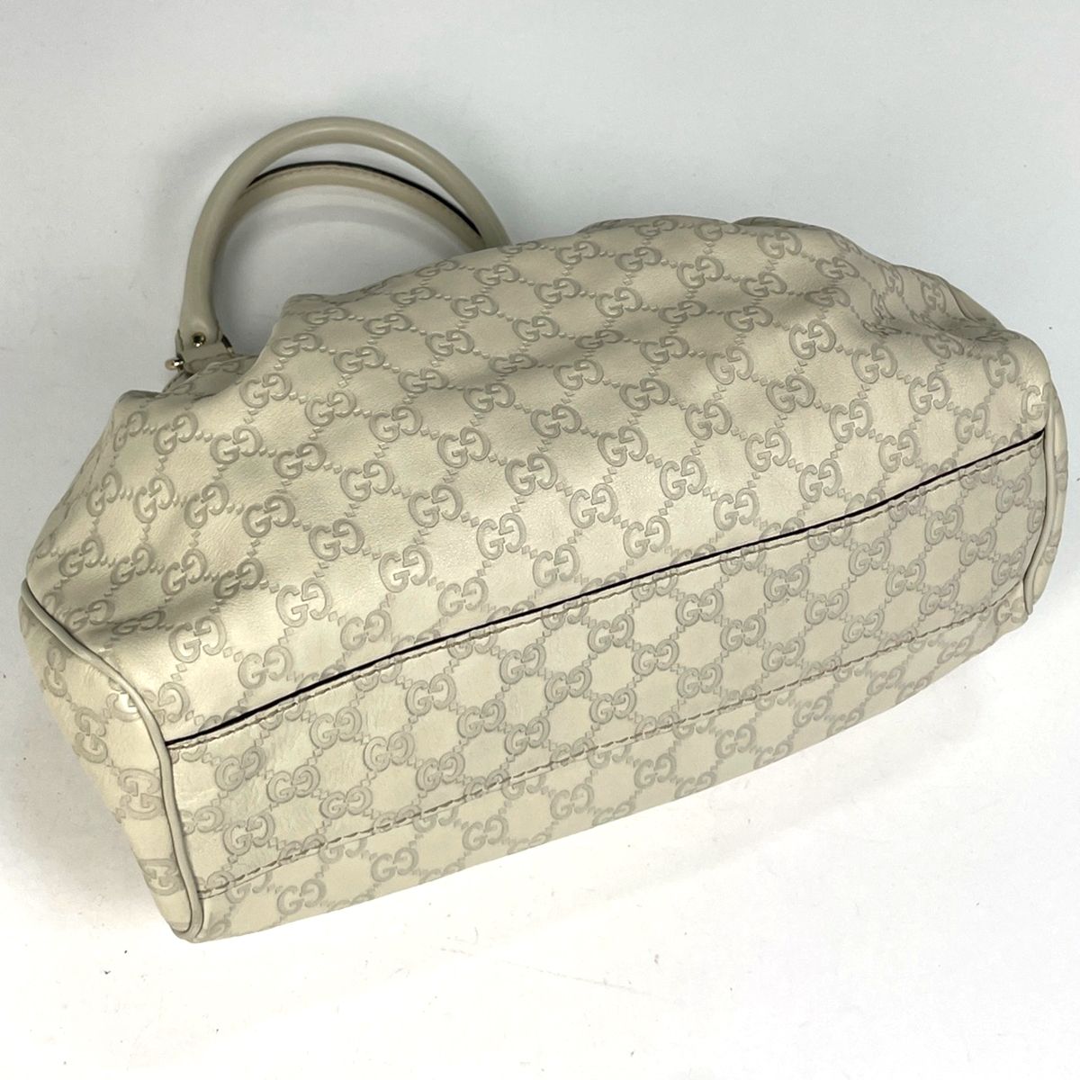 Gucci Guccissima Ski Handbag Shimarais the Ivory — view 2