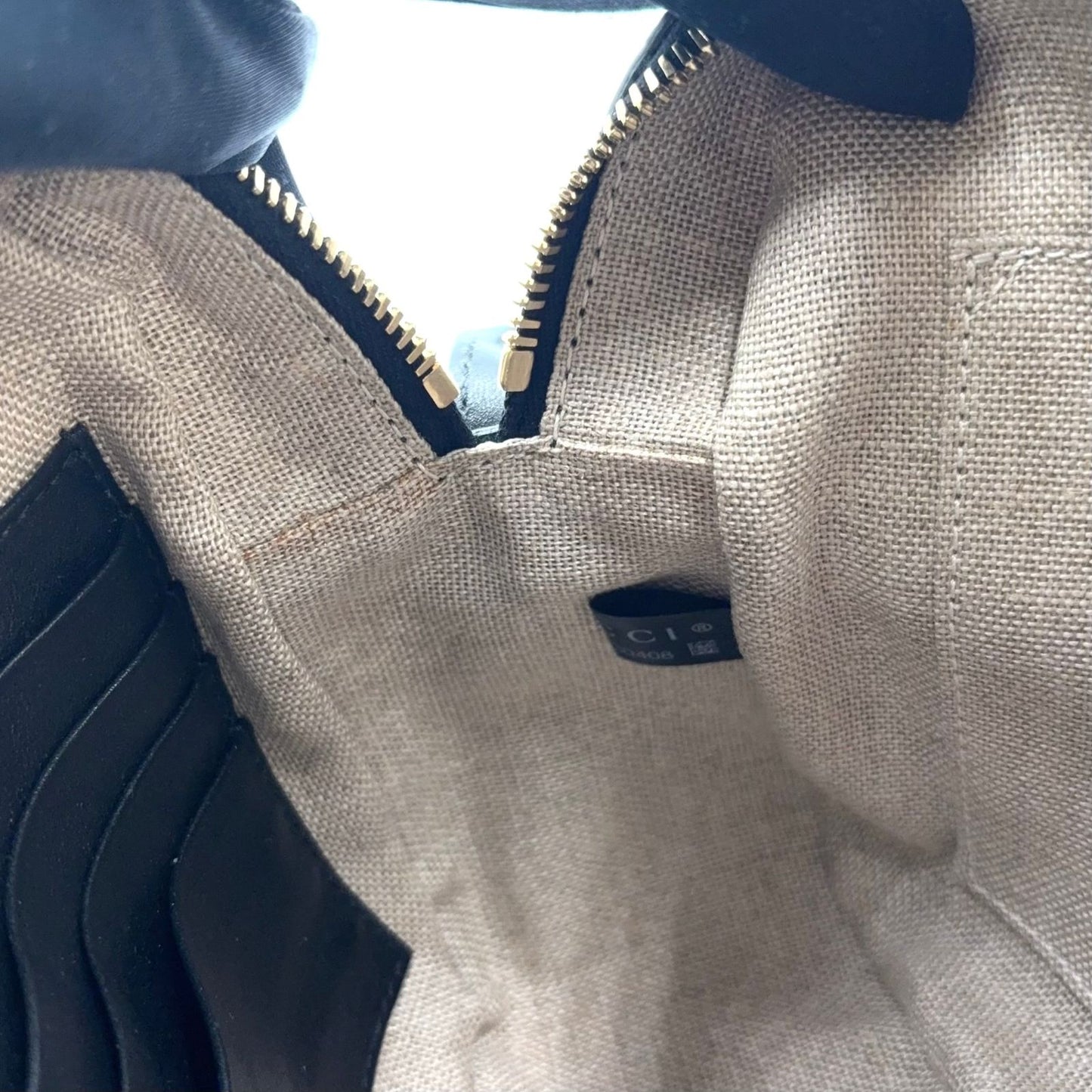 Gucci Micro Guccissima Leather Black Shoulder Bag Gold — view 8