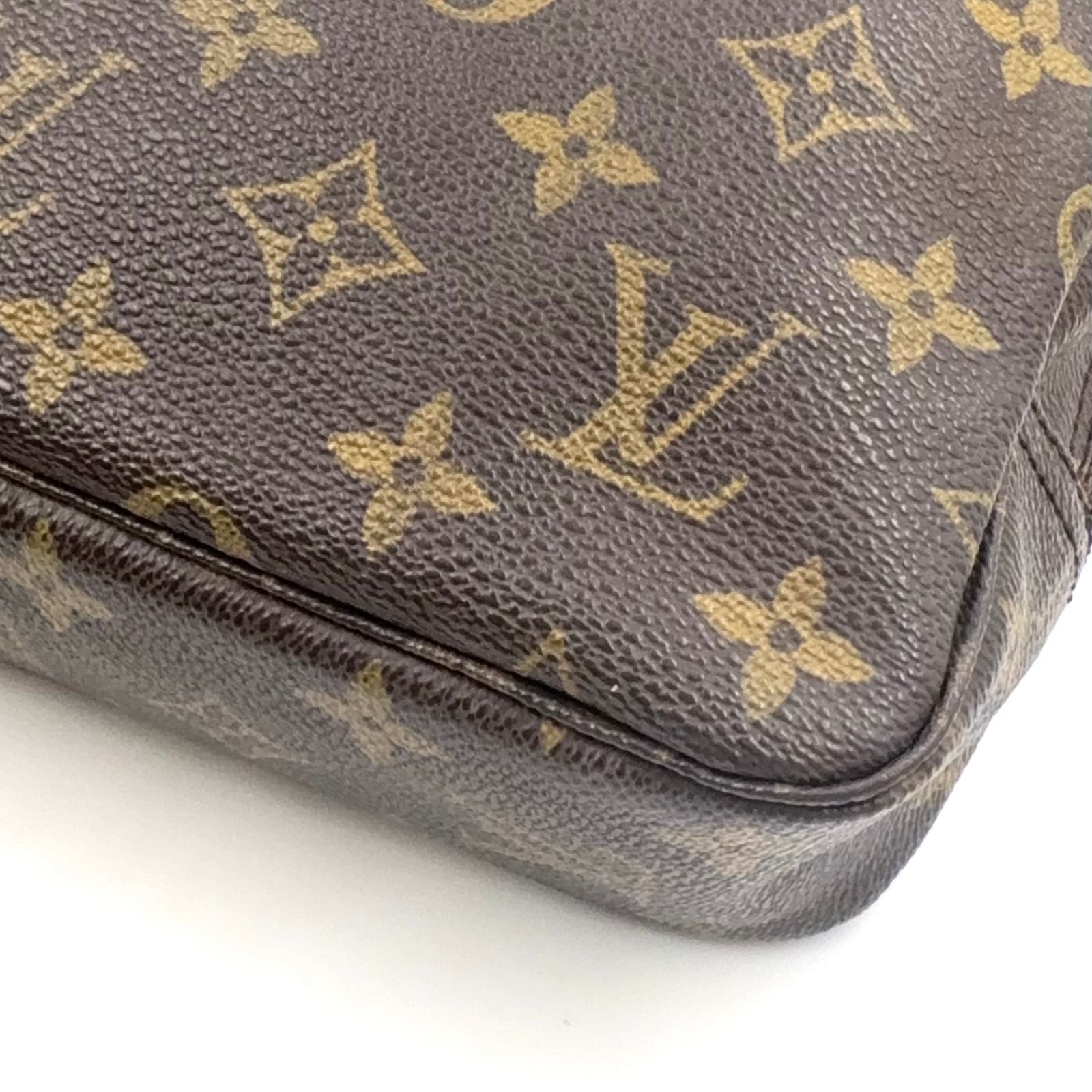 Louis Vuitton Trousse Toilet 23 Monogram Unknown Brown Cosmetic Pouch Gold — view 7
