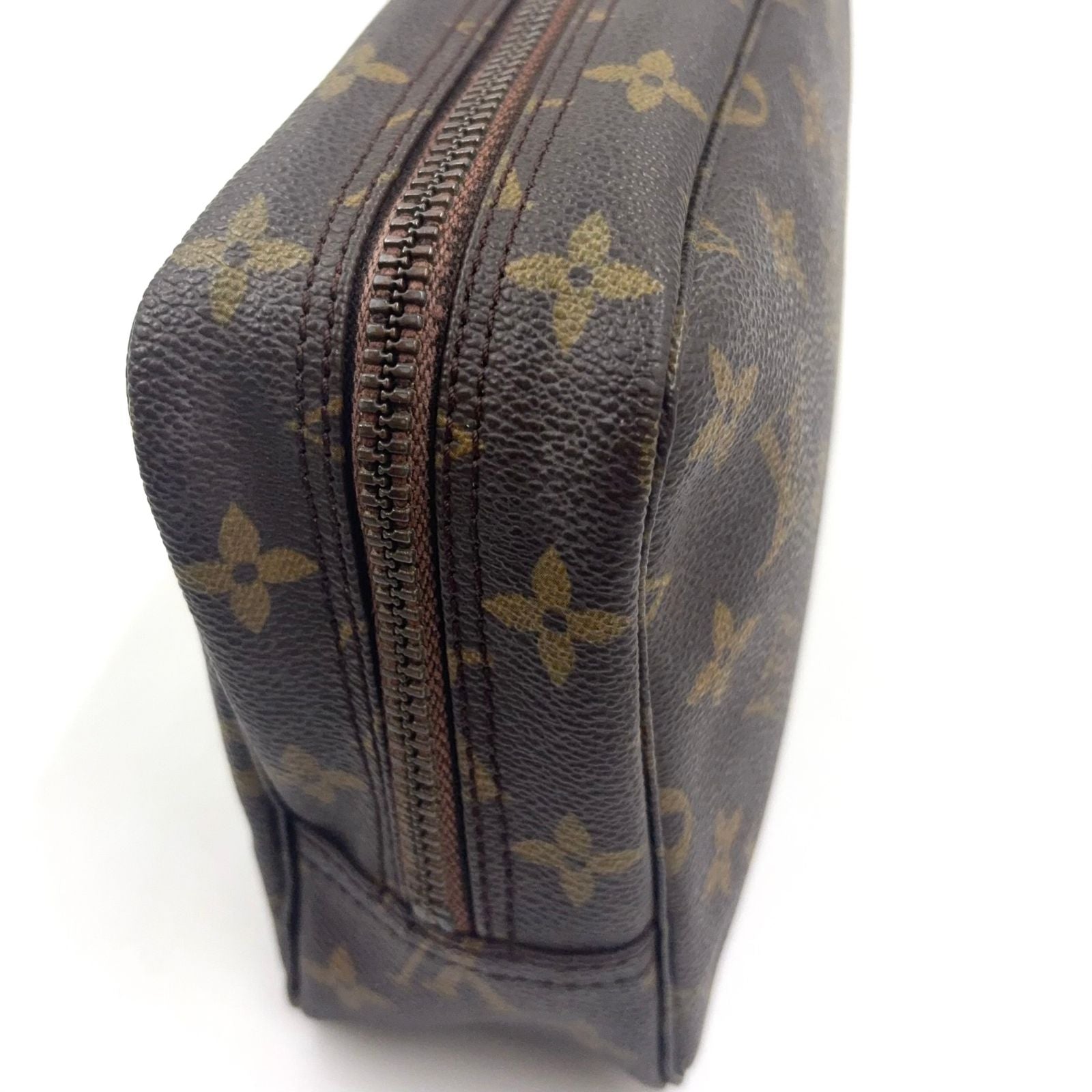Louis Vuitton Trousse Toilet 23 Monogram Unknown Brown Cosmetic Pouch Gold — view 9