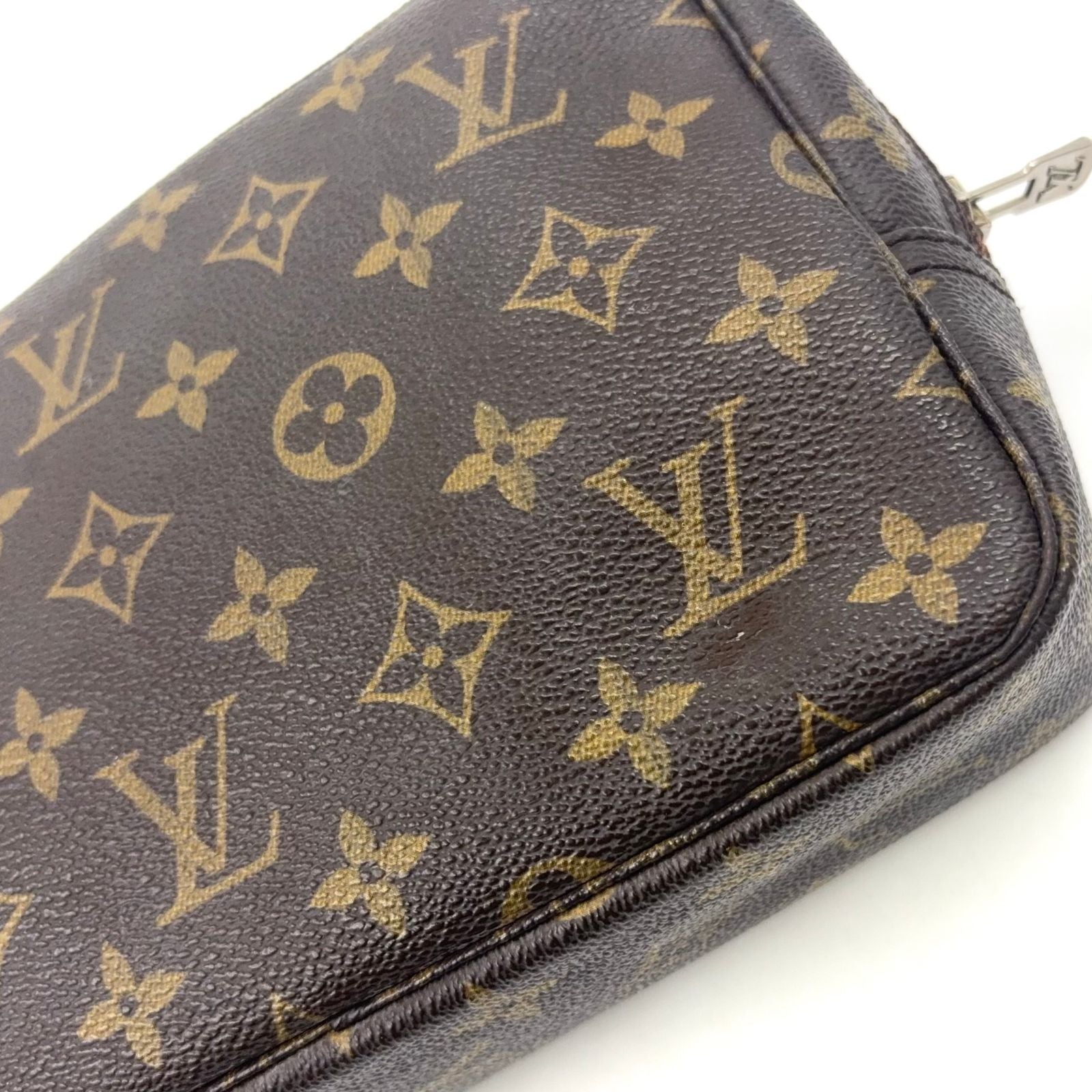 Louis Vuitton Trousse Toilet 23 Monogram Unknown Brown Cosmetic Pouch Gold — view 6