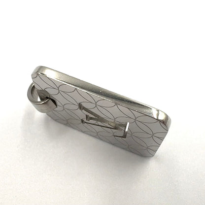 Louis Vuitton Pendentif Chien Cerise PM Metal Silver Pendant — view 5