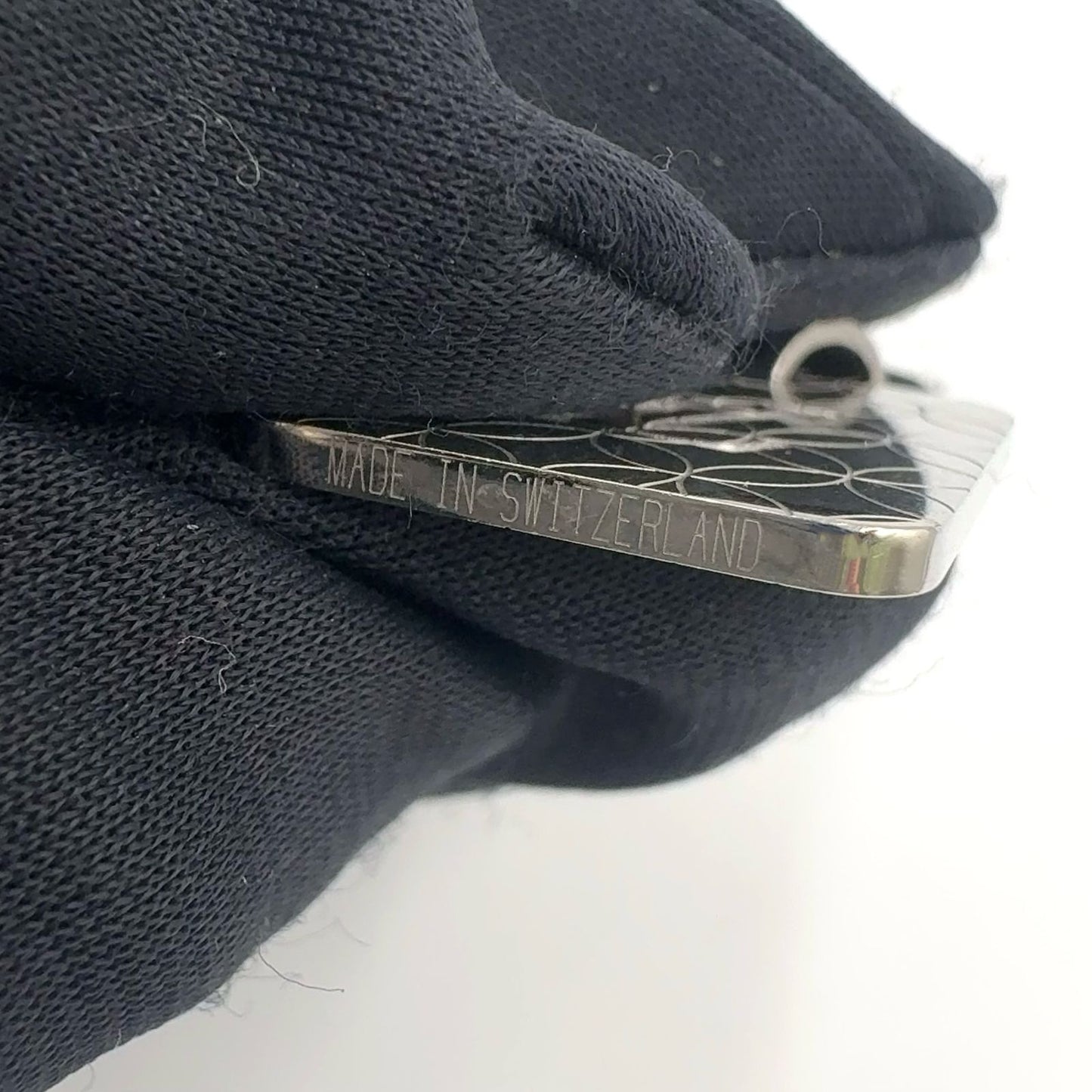 Louis Vuitton Pendentif Chien Cerise PM Metal Silver Pendant — view 6
