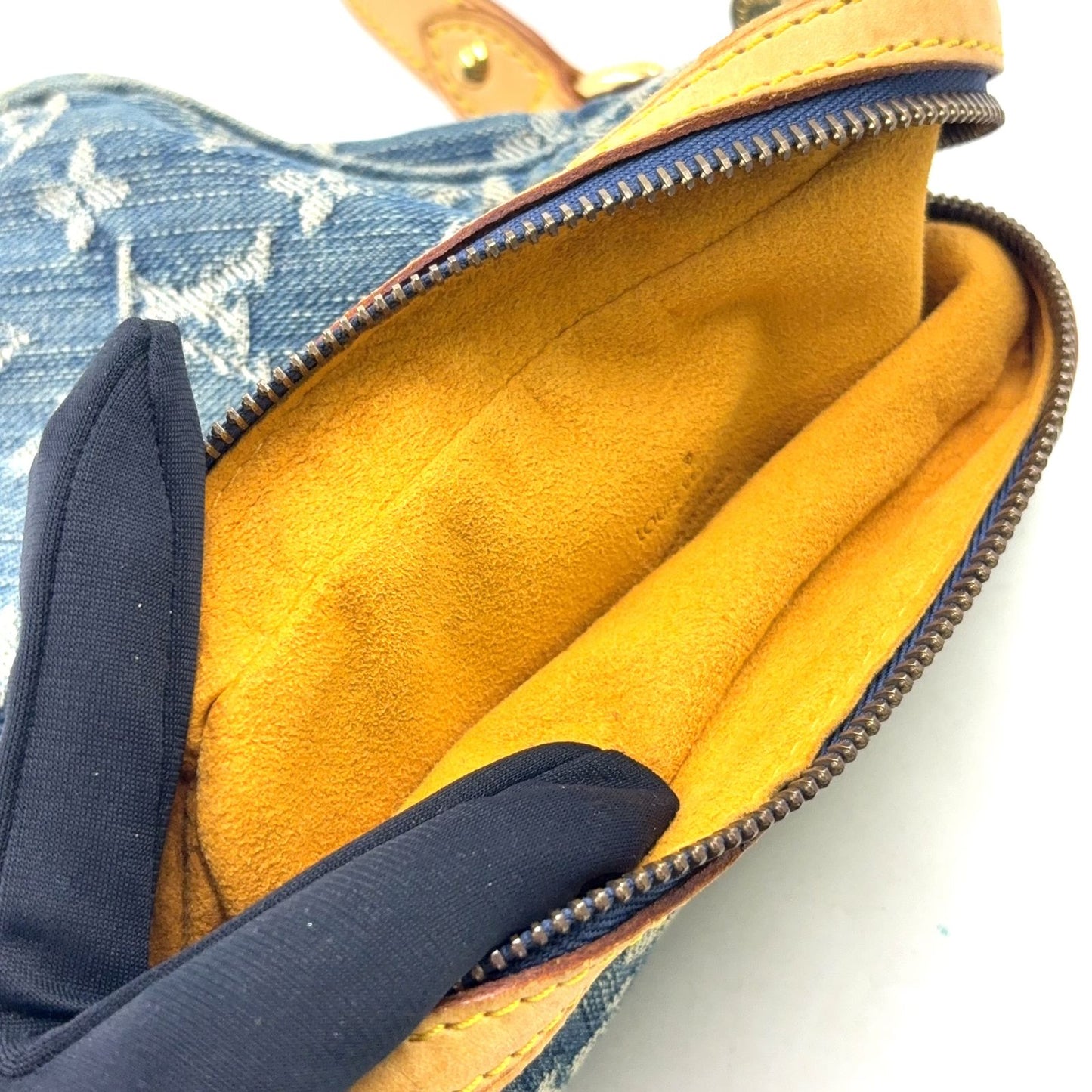 Louis Vuitton Camera Bag Monogram Denim Leather Blue Gold — view 5