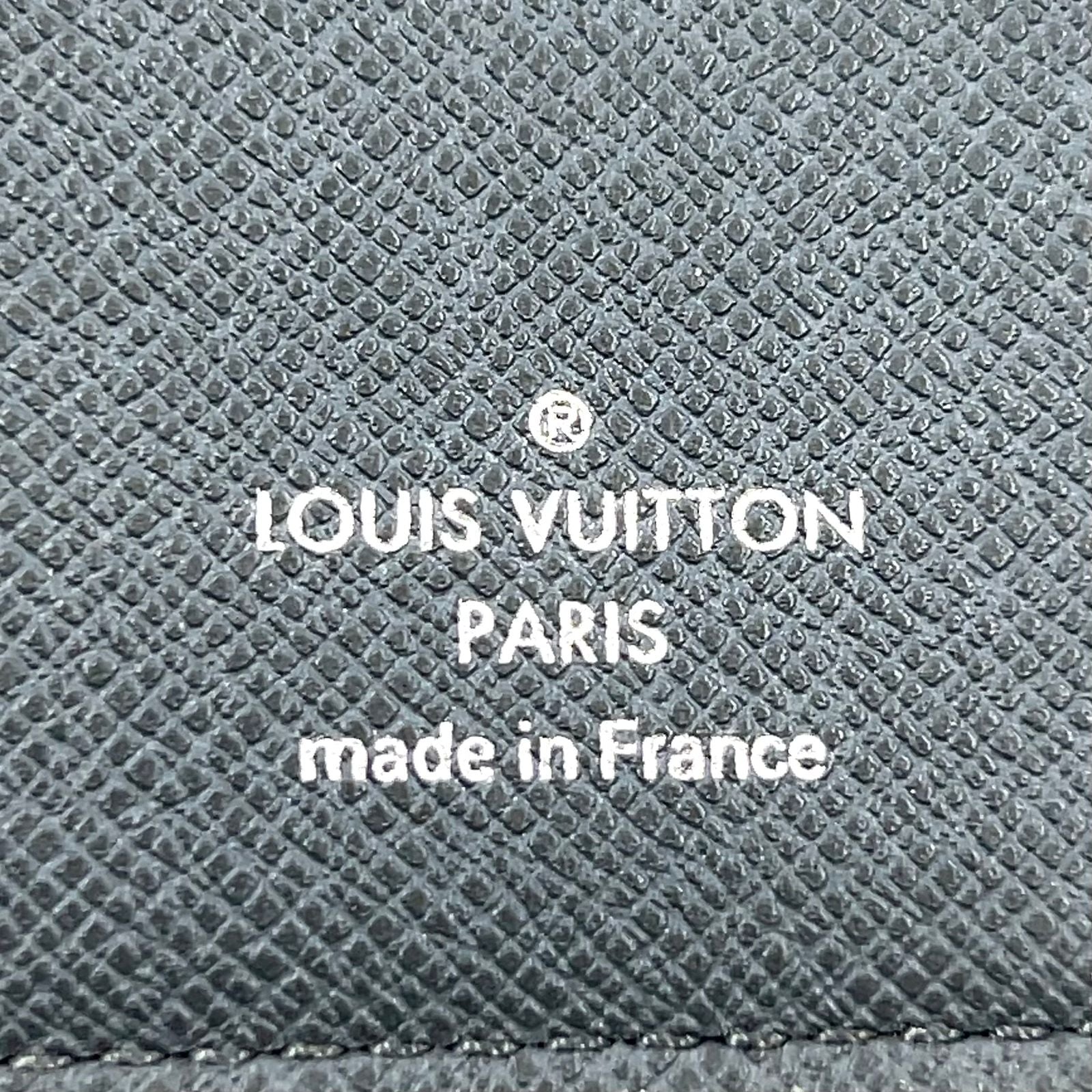 Louis Vuitton Portefeuille Brazza Taiga Boreal Leather Dark Navy Bifold Wallet — view 4