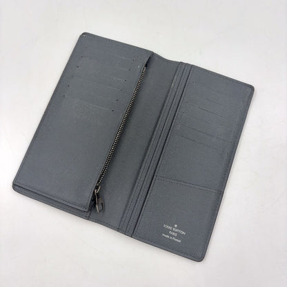 Louis Vuitton Portefeuille Brazza Taiga Boreal Leather Dark Navy Bifold Wallet — view 3