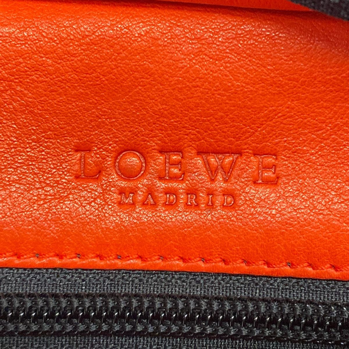 Loewe Handbag Amazona Red Black Leather — view 9