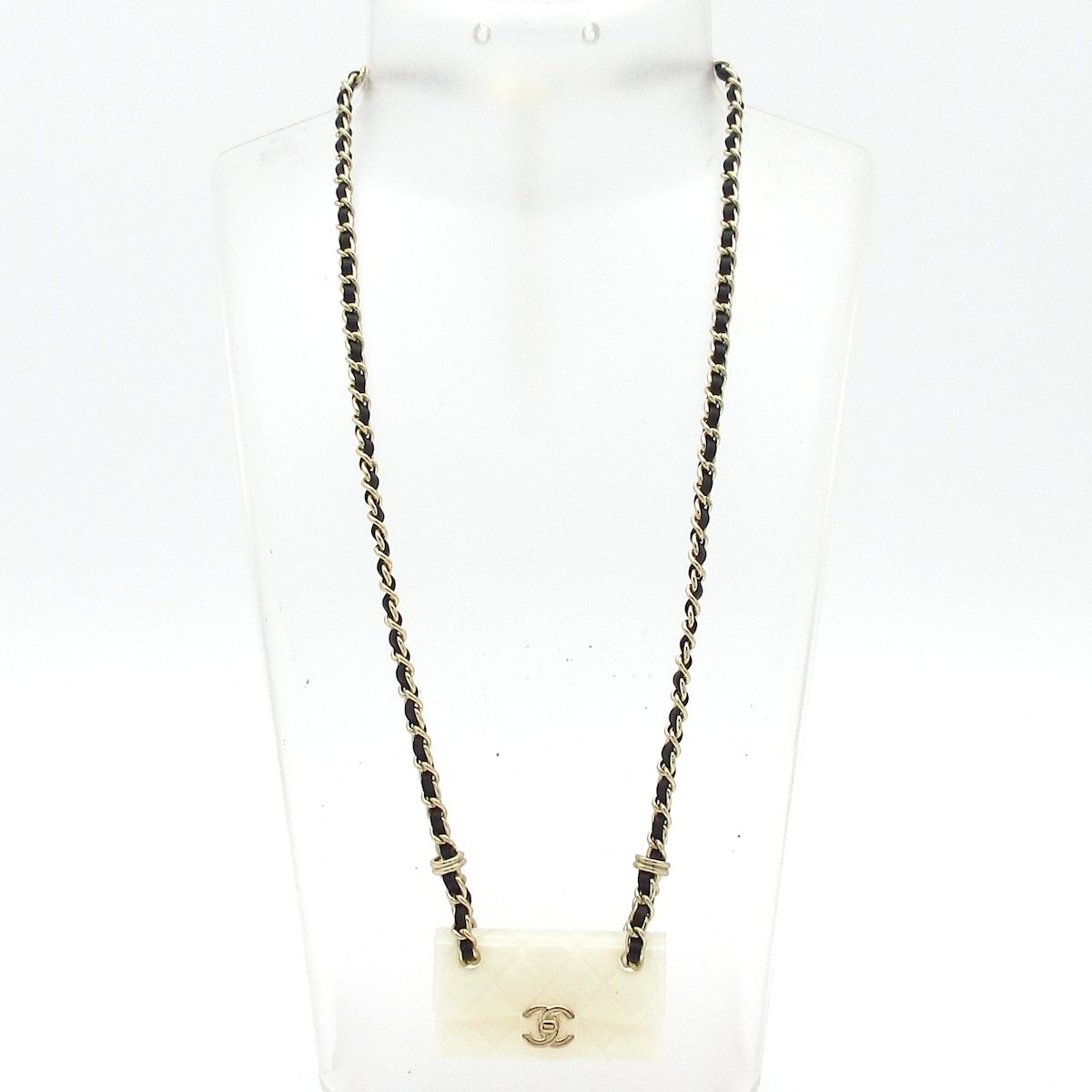 Chanel Necklace Quilted Leather White Gold Black — view 2