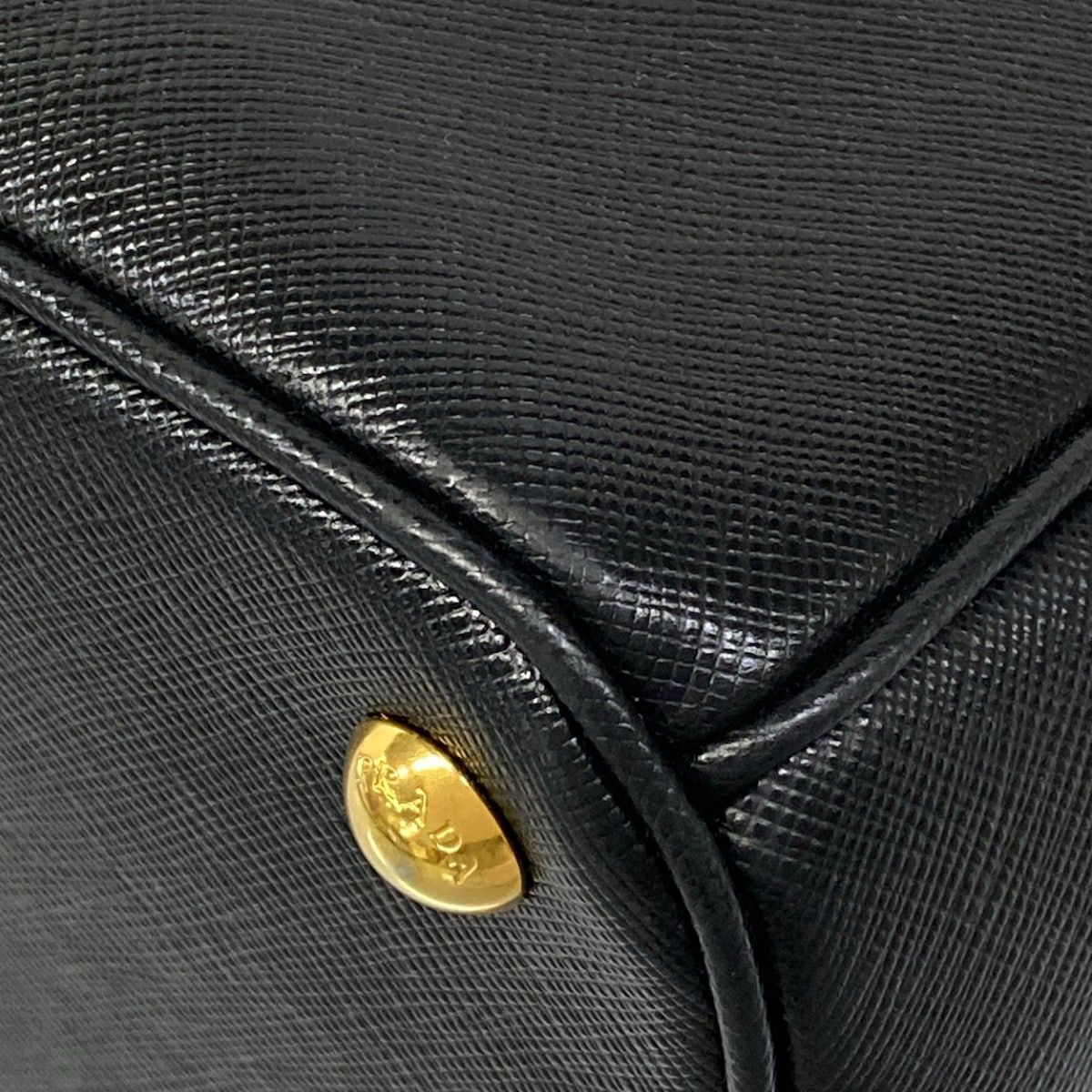 Prada Tote Black Gold — view 6