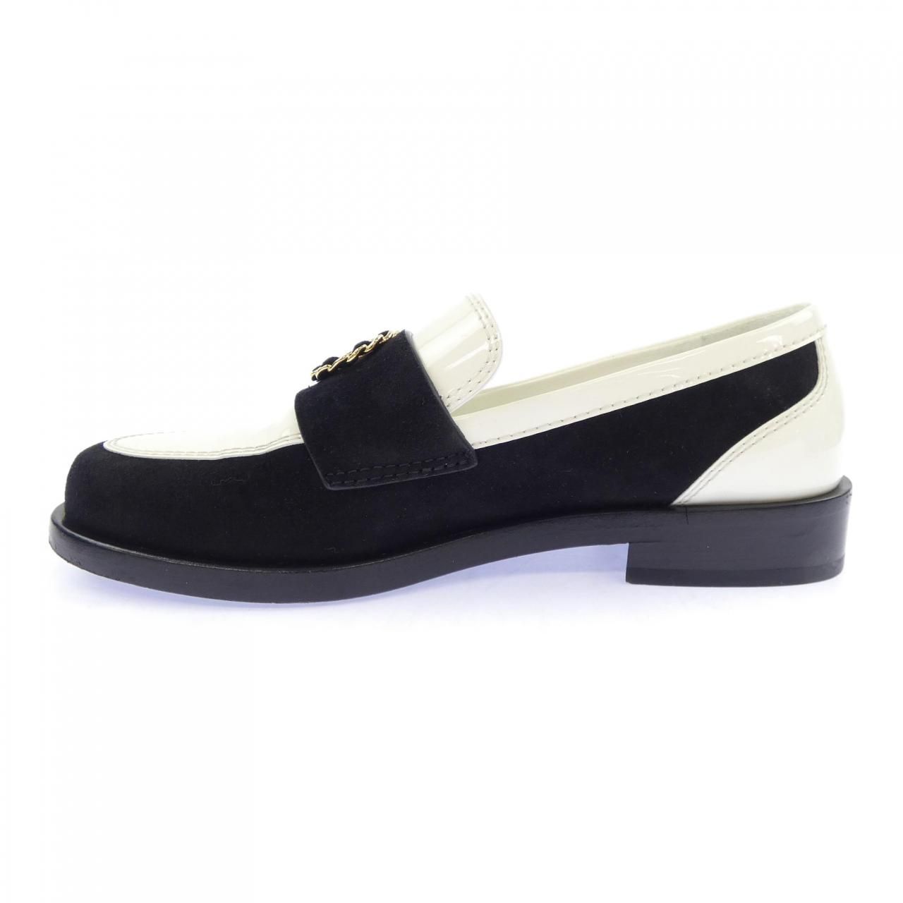 Chanel Loafers Shoes Black — view 2