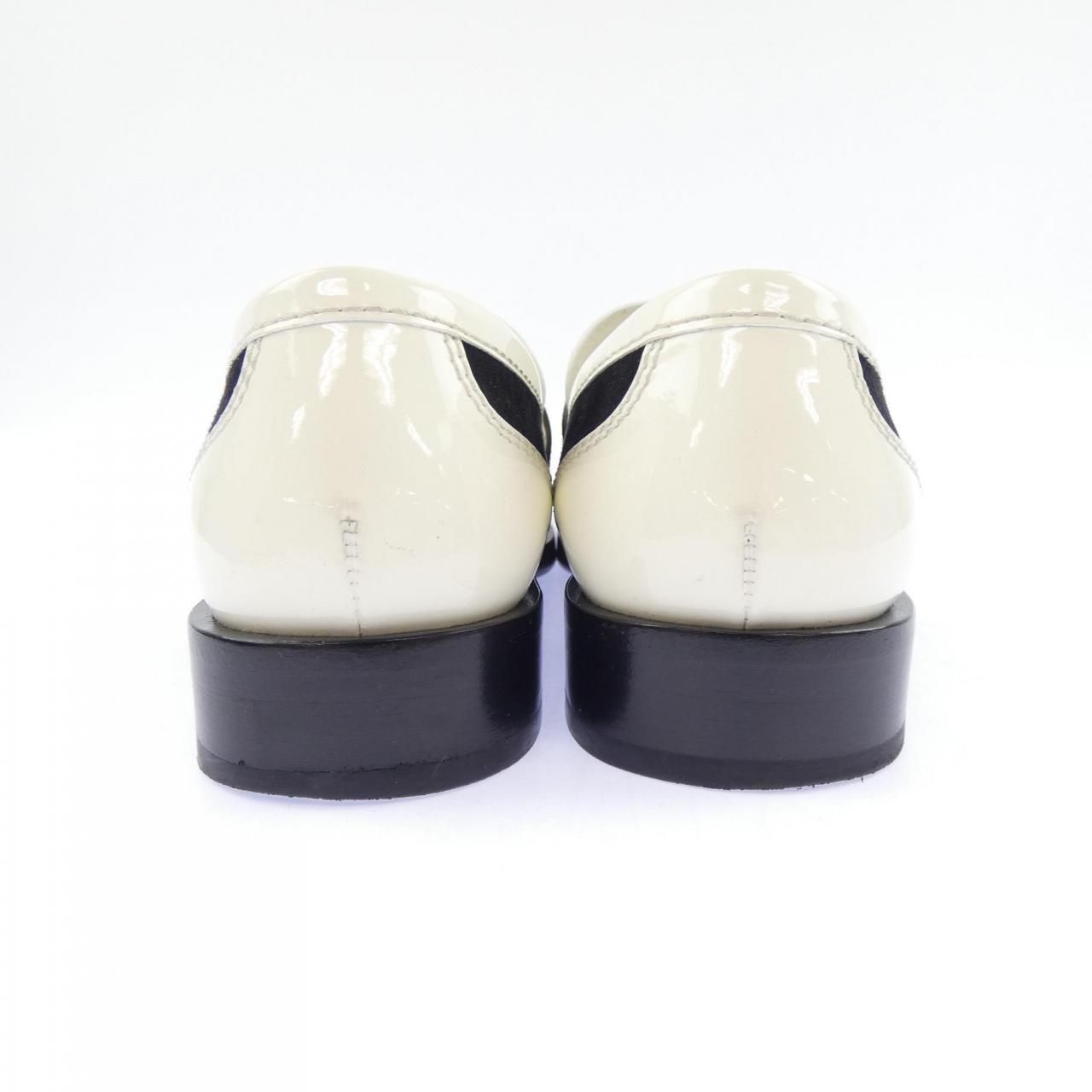 Chanel Loafers Shoes Black — view 5