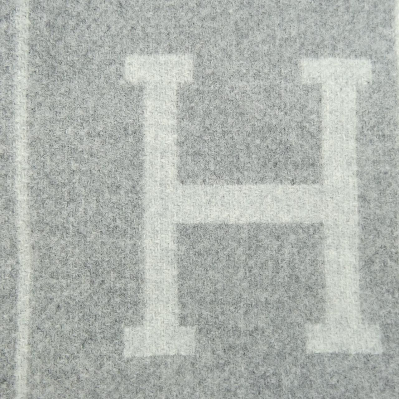Hermes Avalon III Blanket — view 4