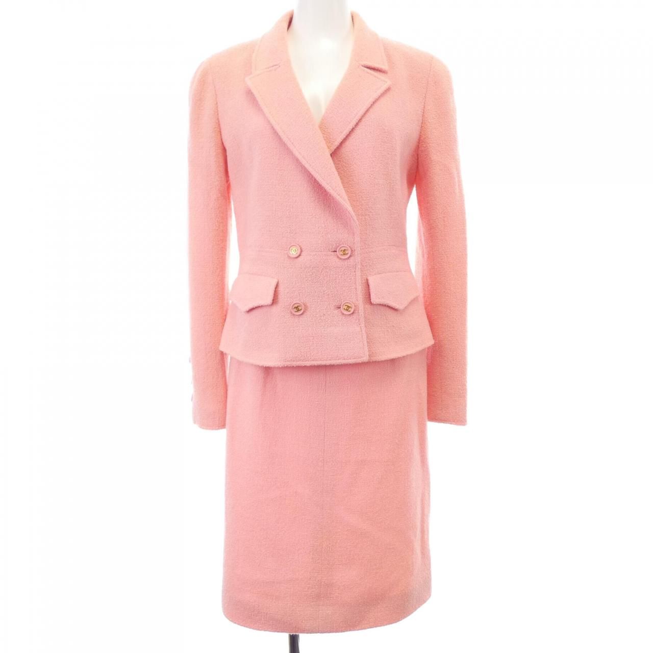 Chanel Vintage Suit Pink