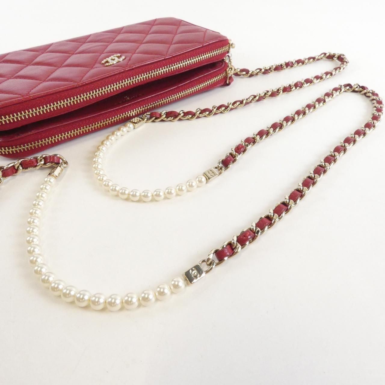 Chanel Chain Shoulder Bag — view 8