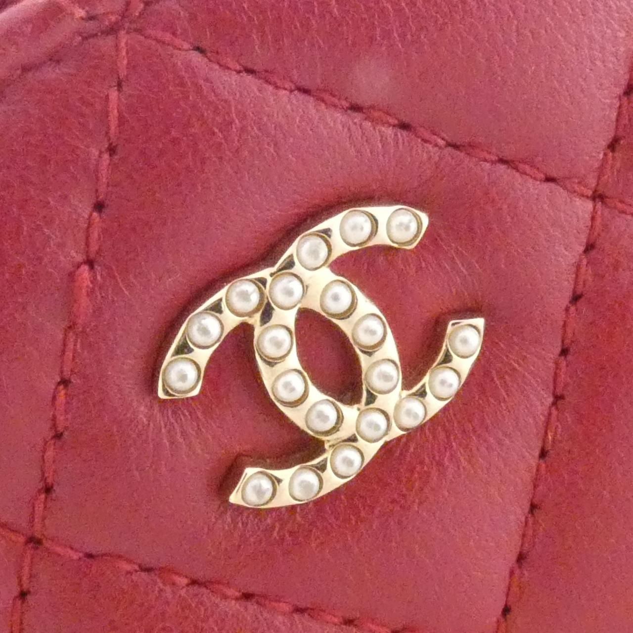 Chanel Chain Shoulder Bag — view 3