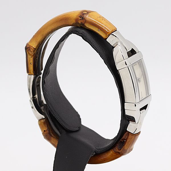 Gucci Quartz Silver Dial Watch — view 2