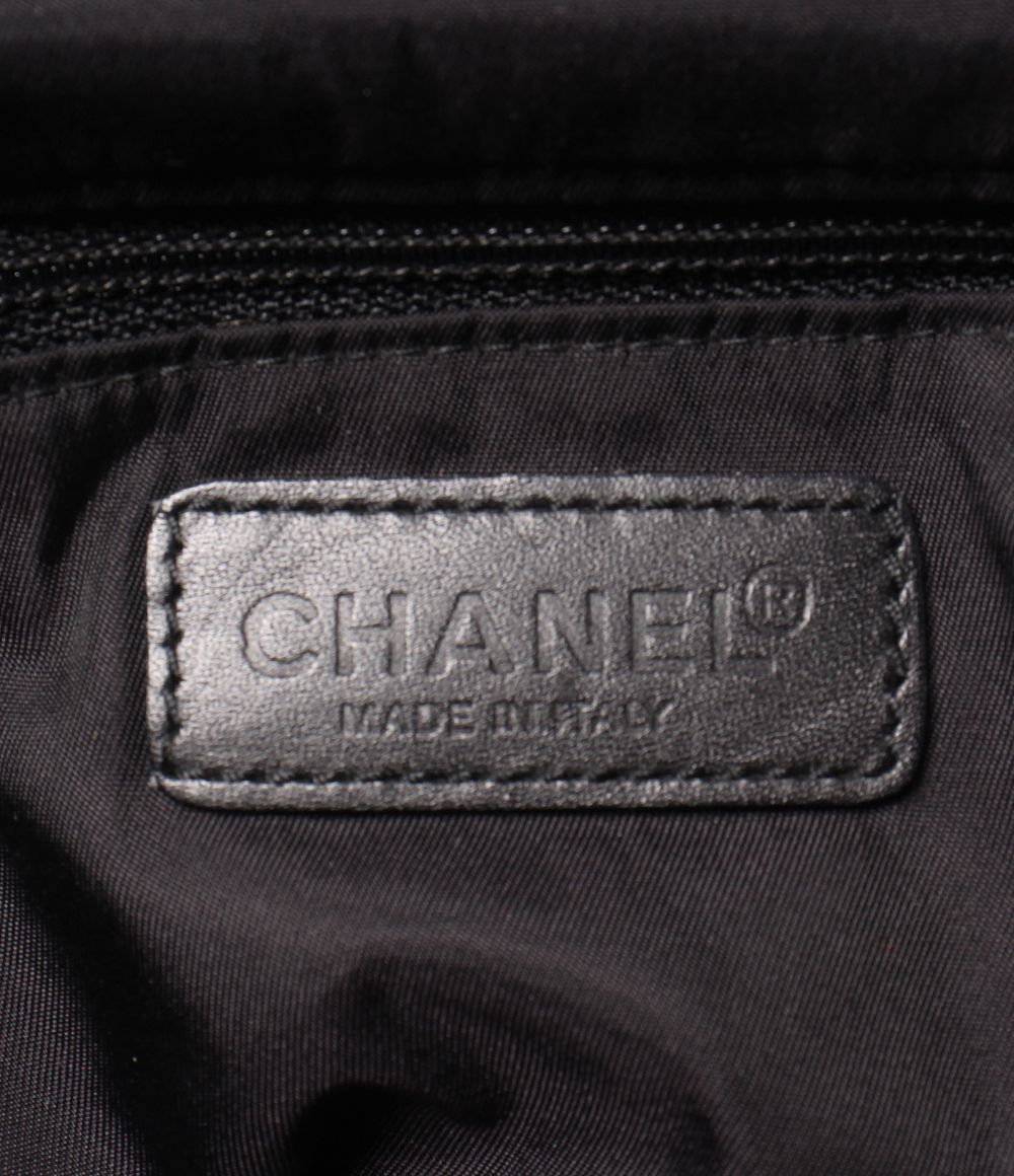 Chanel Tote New Travel Line — view 6